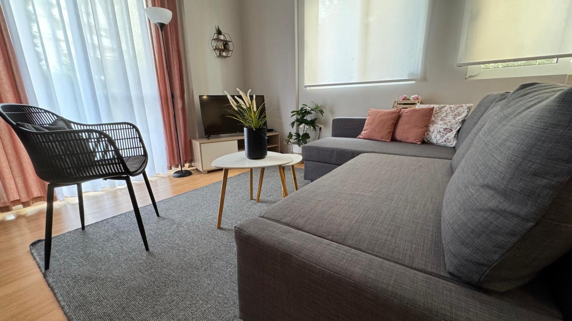 Elegant Glyfada Apartment-Private Garden-Near Metro Ateny Zewnętrze zdjęcie