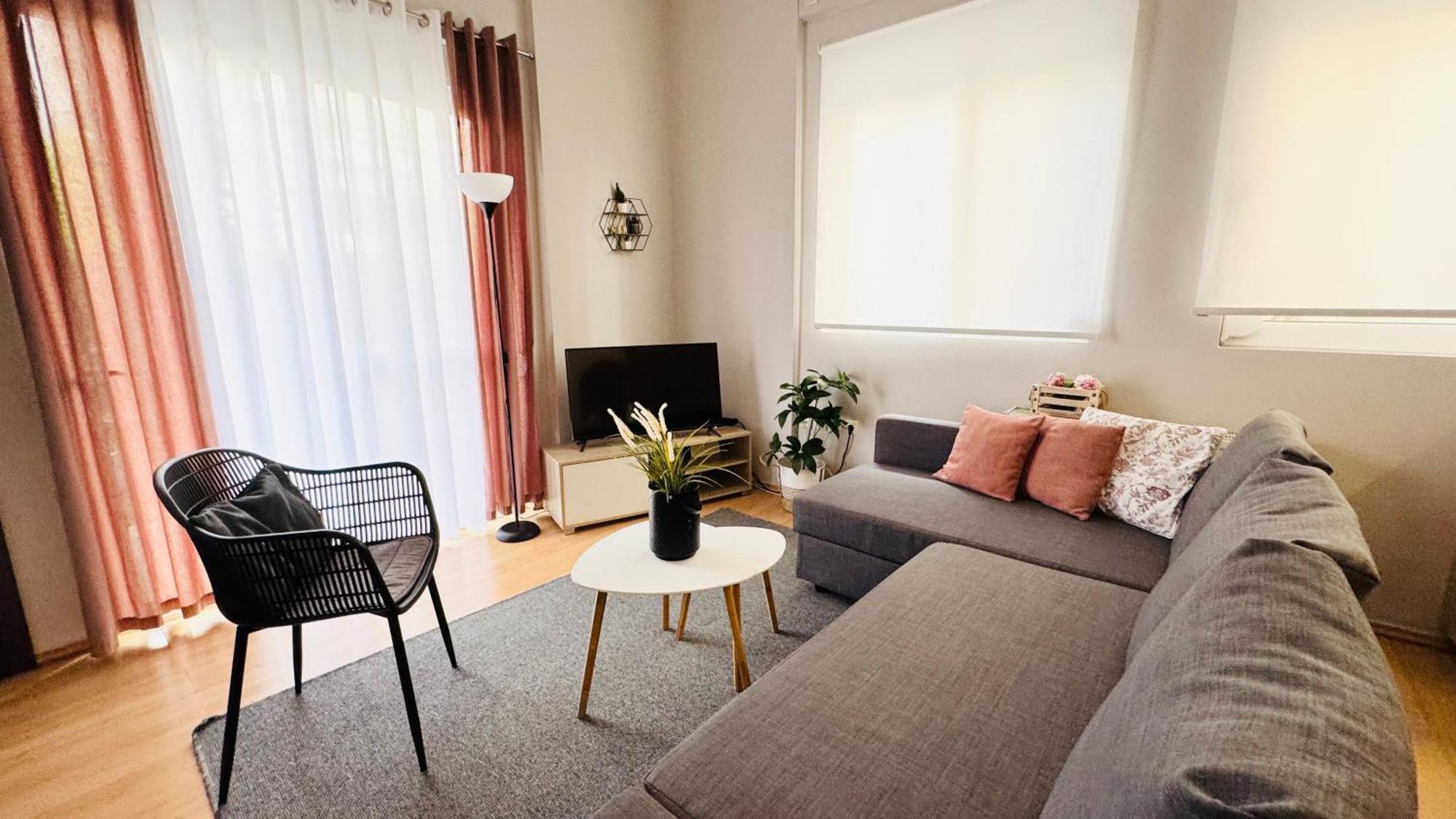 Elegant Glyfada Apartment-Private Garden-Near Metro Ateny Zewnętrze zdjęcie