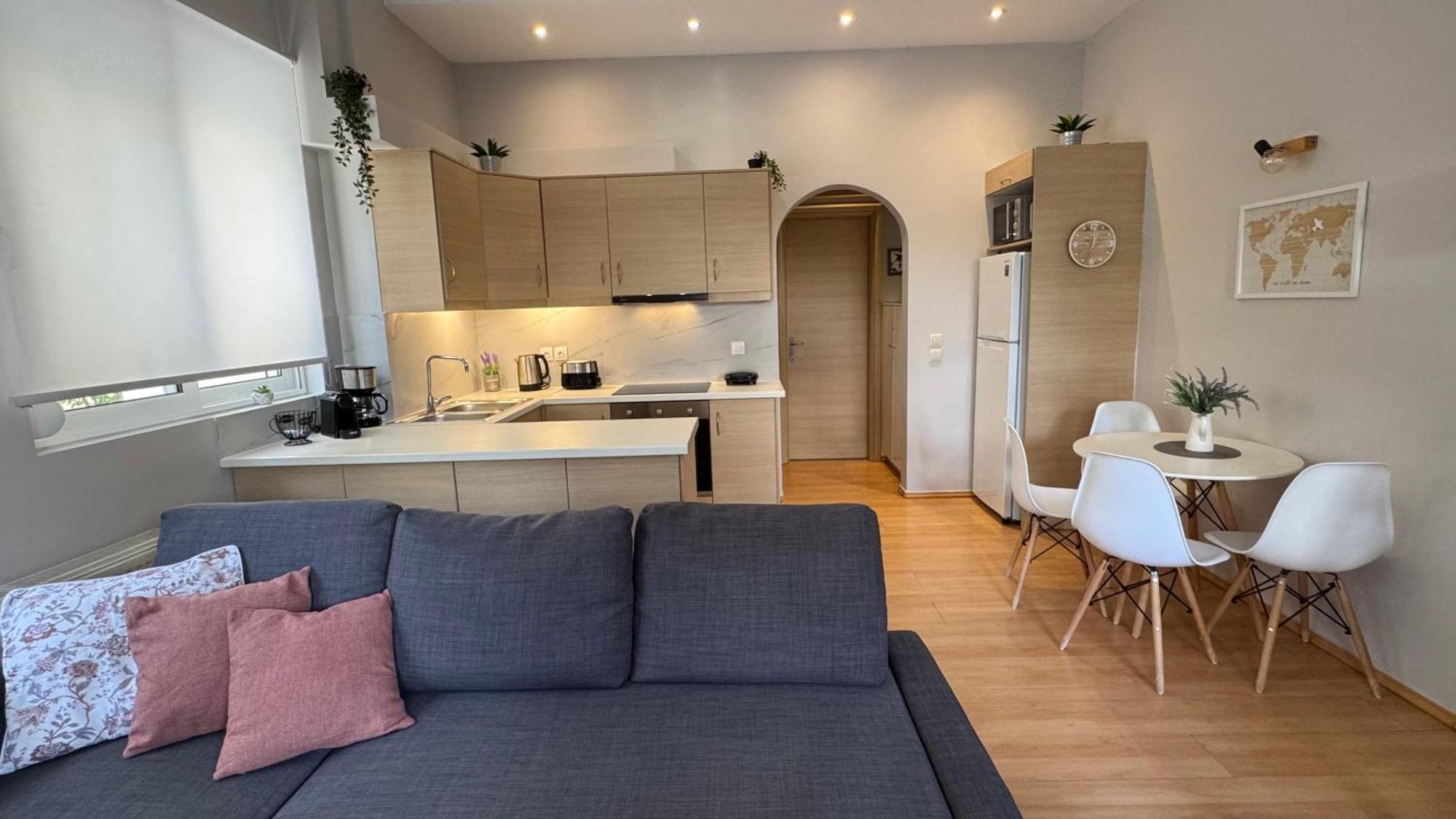 Elegant Glyfada Apartment-Private Garden-Near Metro Ateny Zewnętrze zdjęcie